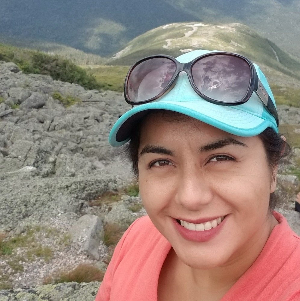 Meet your Posher, Iliana
